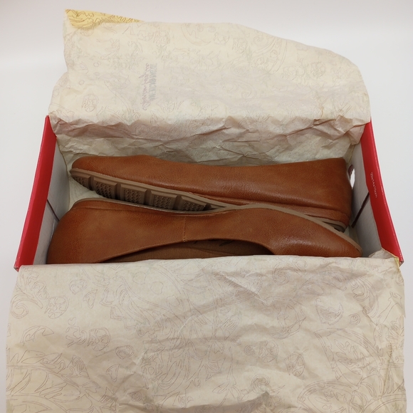 American Rag Ellie Flat in Cognac - Picture 7 of 8